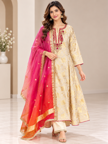Ranas Off White Banarsi Chanderi Embroidered Anarkali Set
